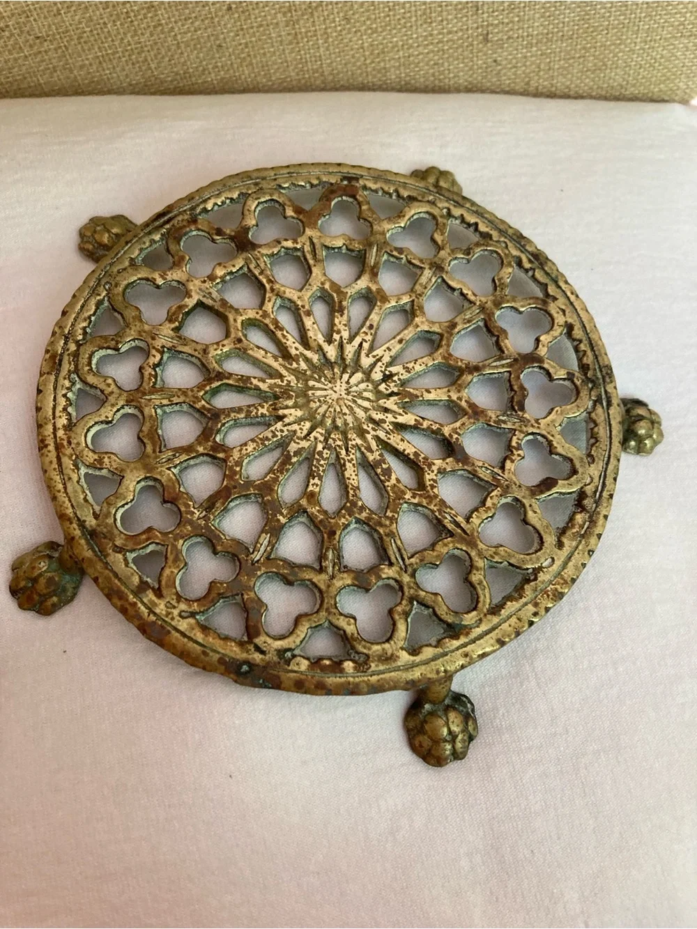 Glo-Mar Art Works Inc., N.Y. Set of 2 Antique Trivet Solid Brass Lion Paw Feet